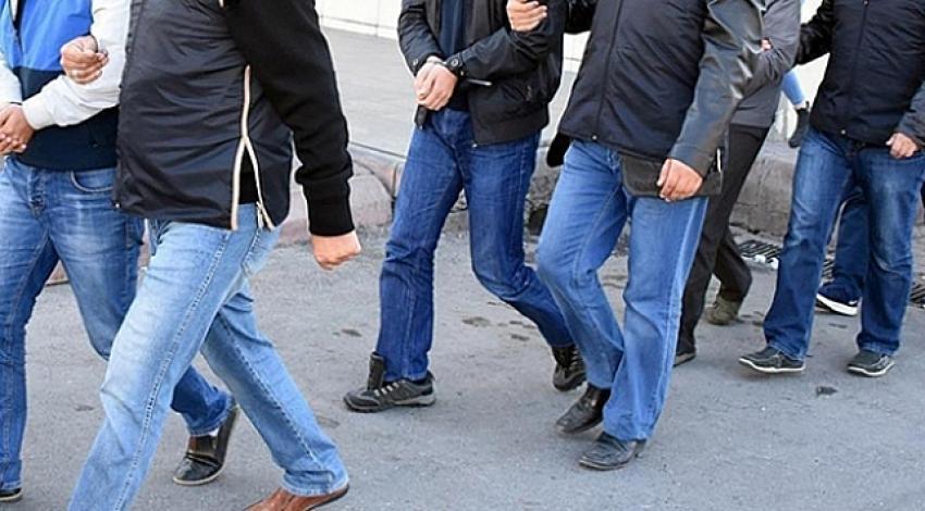İnternette şantaj yapan şüphelilere operasyonda 11 tutuklama