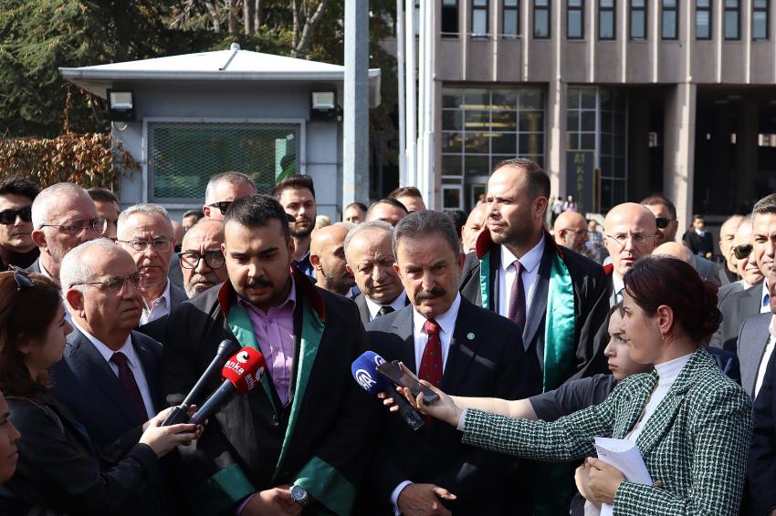 Yener Yıldırım dan Adliyede Basın Açıklaması